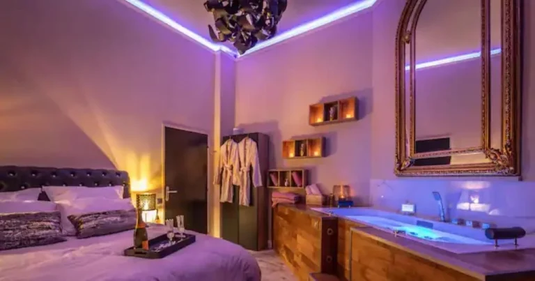 Appartement de luxe avec Jacuzzi au centre de Metz, love room à Metz